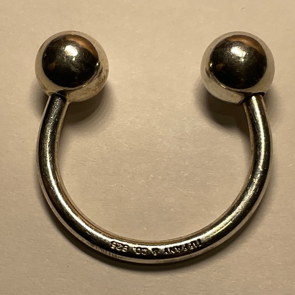 TIFFANY &CO. Horseshoe Screw Ball Keychain - Picture 3 of 6